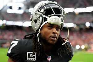 Davante Adams Parents, Age, Height, Family, Wife, Net Worth - As Mom