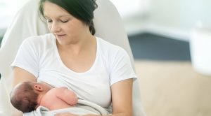 how much breastfeeding is enough for newborn photo