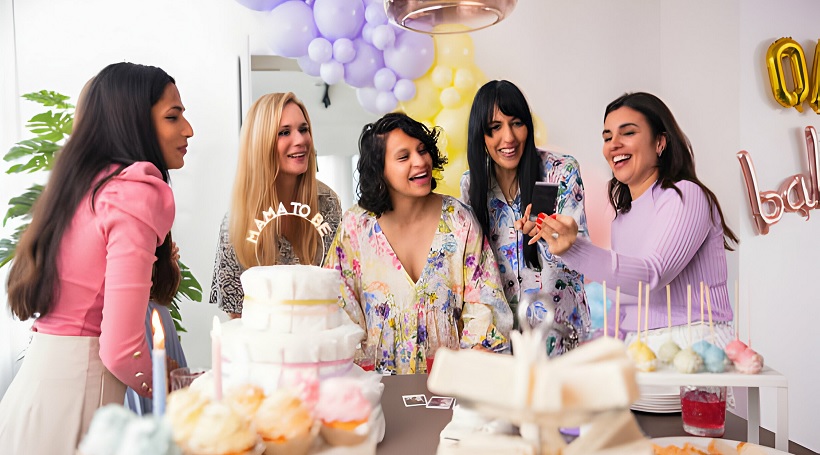 Read more about the article What To Wear To A Baby Shower: 10 Outfit Ideas & 10 Tips