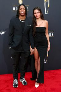 Jahmyr Gibbs Parents, Age, Height, Family, Girlfriend, Ethnicity, Wife ...