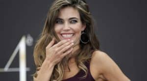 Read more about the article The Love Story of Amelia Heinle and Thad Luckinbill: From On-Screen Chemistry to Real-Life Romance