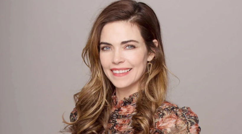 You are currently viewing The Role of Co-Parenting in Celebrity Families: How Amelia Heinle and Thad Luckinbill Make It Work