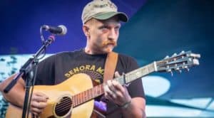 Read more about the article Tyler Childers’ Career Timeline: From ‘Purgatory’ to Becoming a Country Music Icon