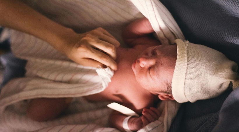 You are currently viewing What I Wish I Knew About Money Before Becoming a Mom