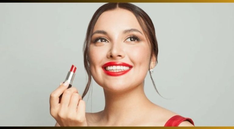 A screenshot of the Lipstick Alley website