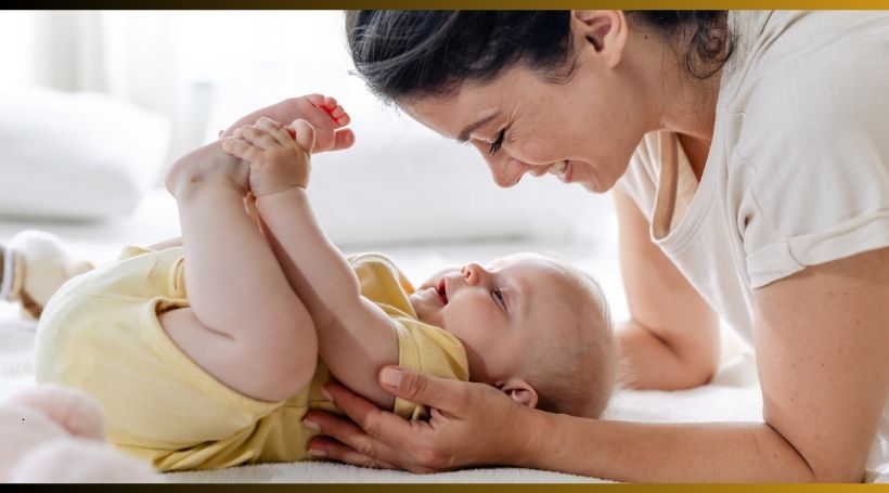 You are currently viewing Baby Milestones Explained: What to Expect in the First Year